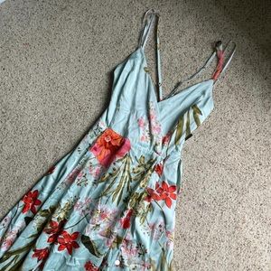 LULUS NWT floral maxi dress